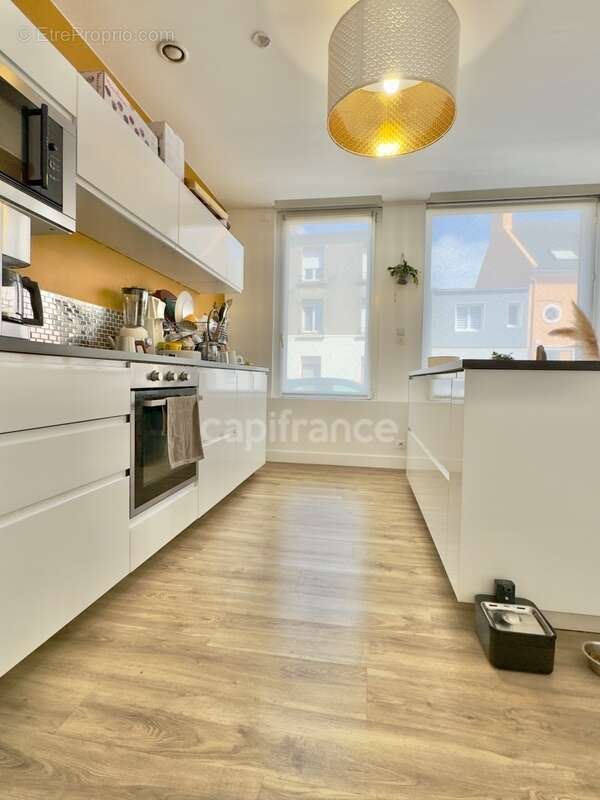 Appartement à LE RELECQ-KERHUON