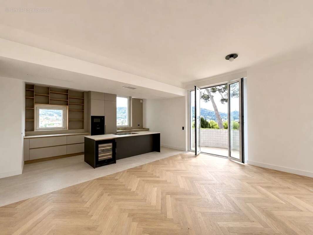 Appartement à LE CANNET