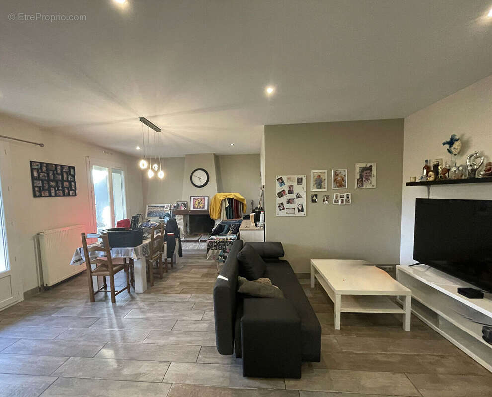 Maison à SAINT-SYLVESTRE-SUR-LOT