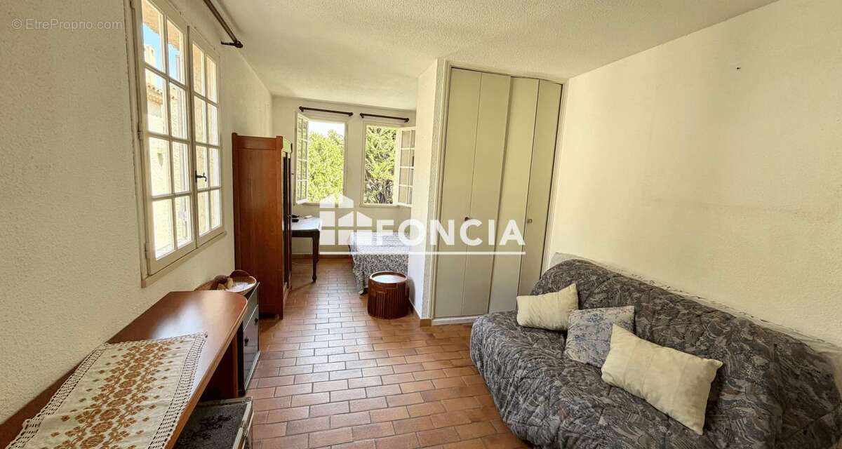 Appartement à SAINT-CYR-SUR-MER