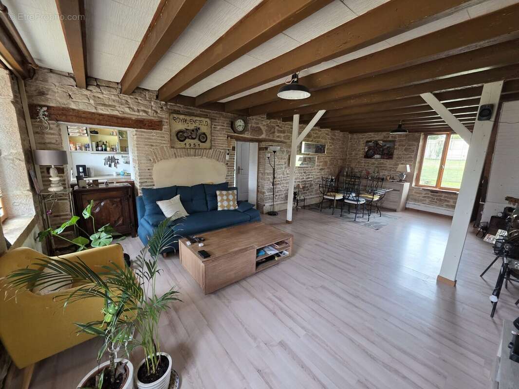 Maison à VILLERS-LES-POTS