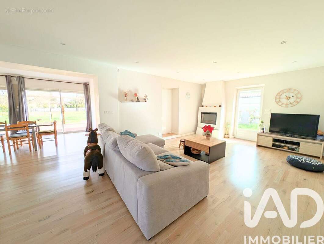 Maison 130 m² à Saugnacq-Et-Muret  - photo 6