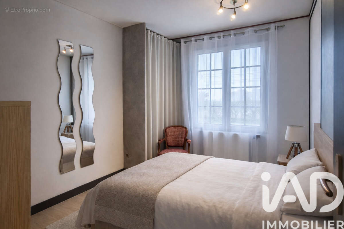 Maison 147 m² à Tremblay-Les-Villages  - photo 9