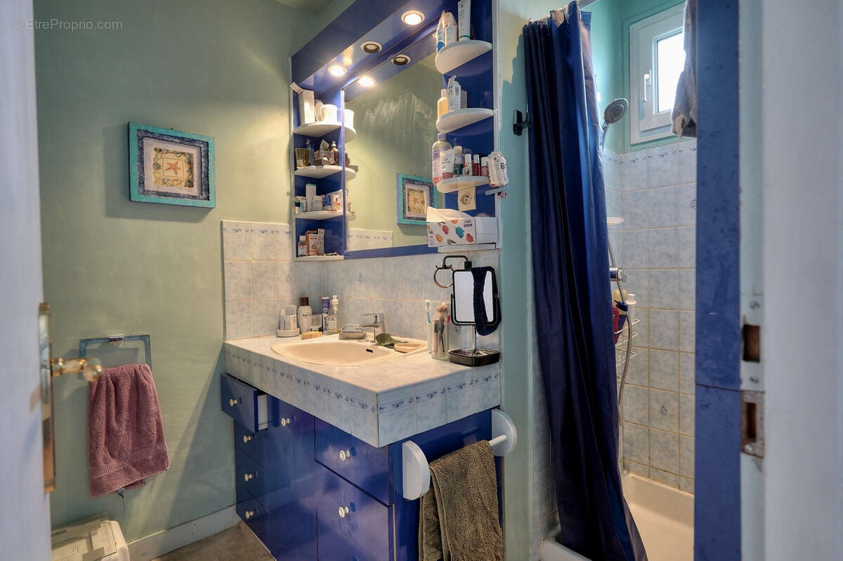 Maison à LA CHAPELLE-SAINT-LAURENT