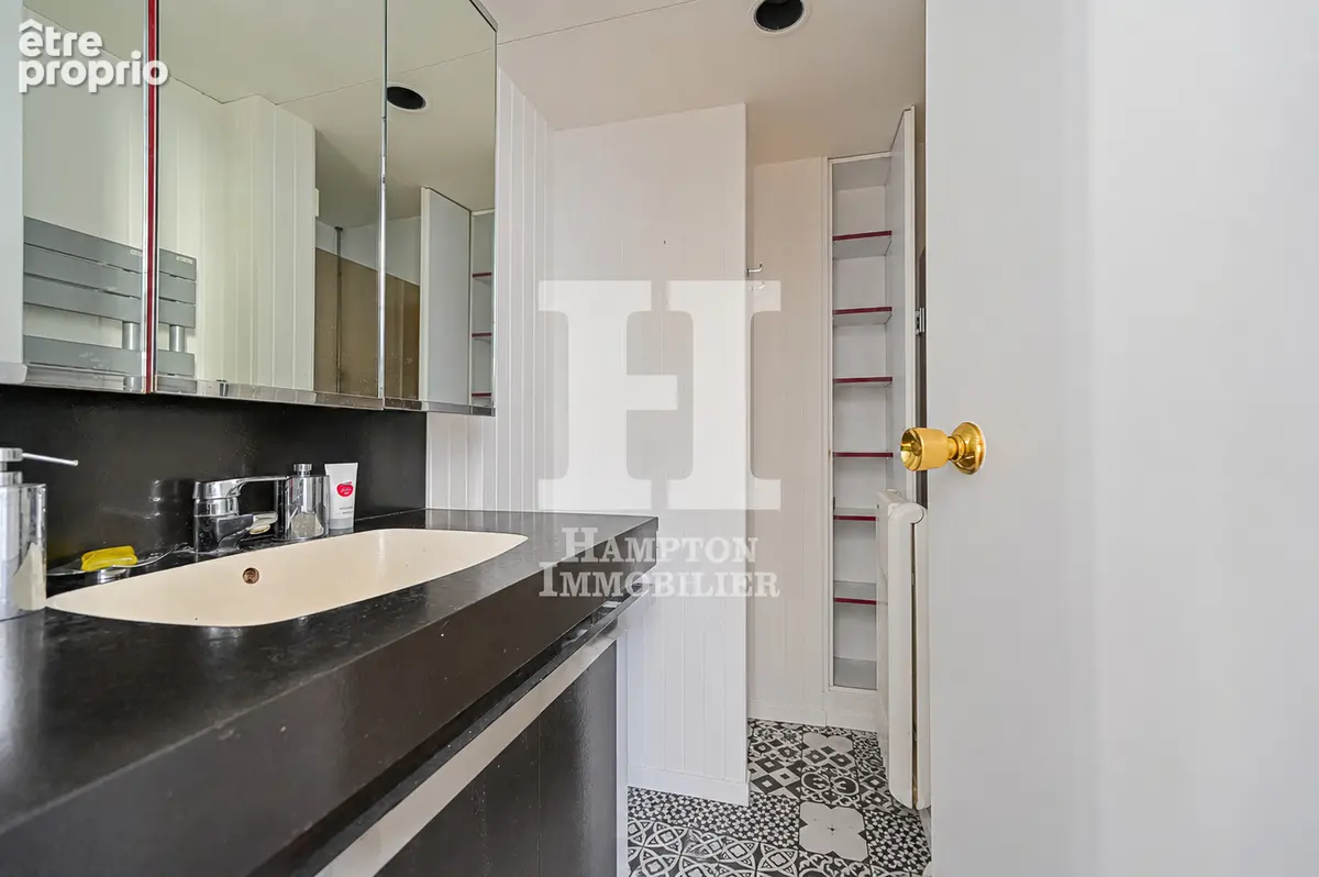 Marché Secrétan / Avenue Secrétan. Charmant 2 pièces de 54,31m² - photo 8