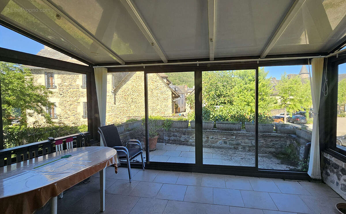 Maison à SAINTE-EULALIE-D'OLT