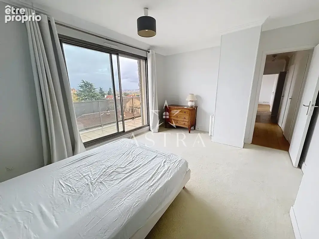 Appartement 5 pièces - Terrasses - Etage élevé - photo 8