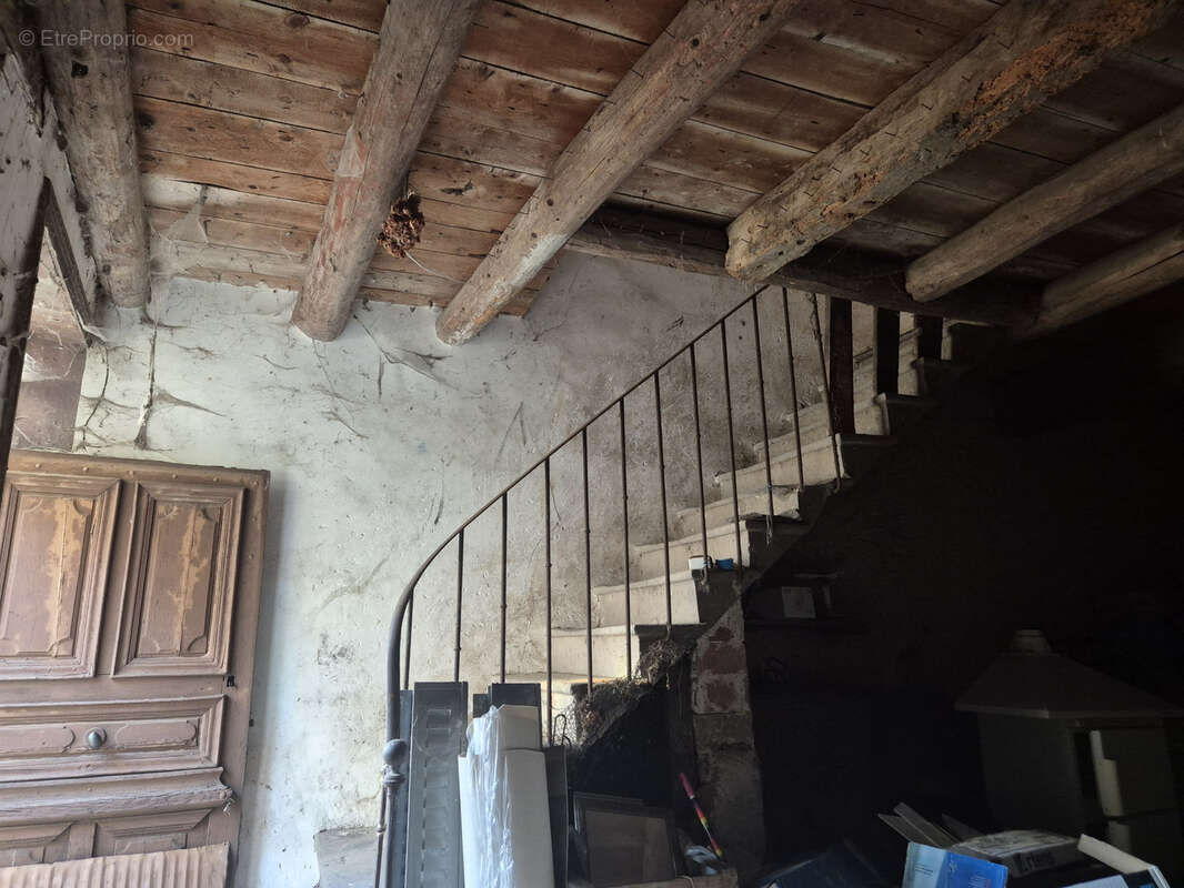 Maison à VEYRE-MONTON