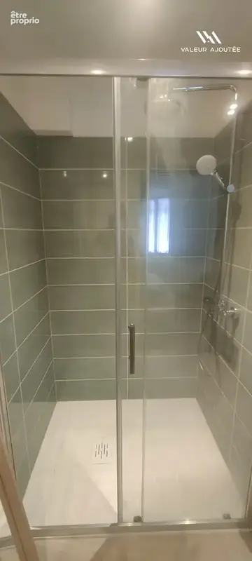 DOUCHE