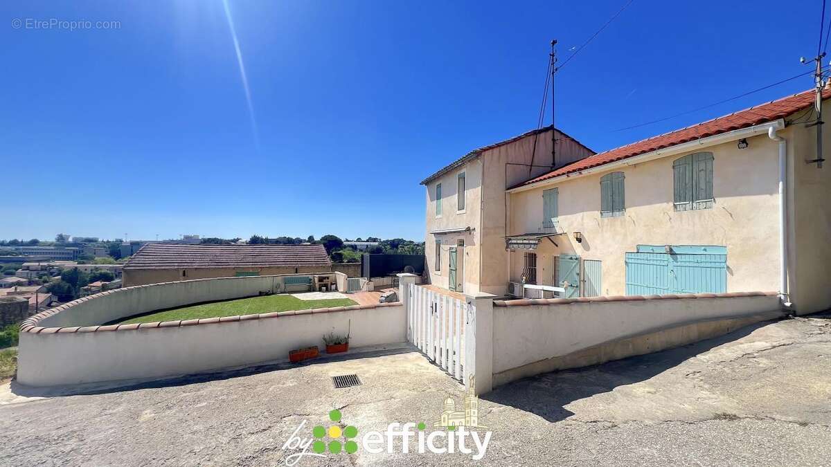 Maison à MARSEILLE-13E