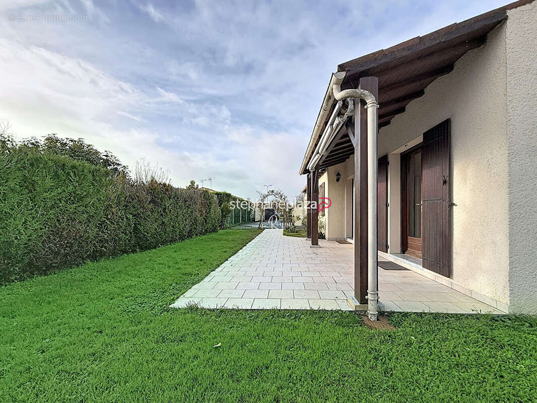 Maison à SAINT-SULPICE-DE-ROYAN