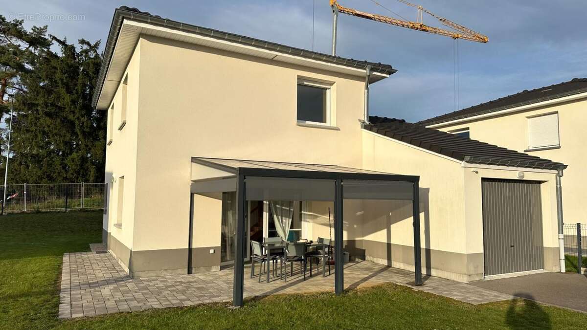 Maison à GRAND-CHARMONT