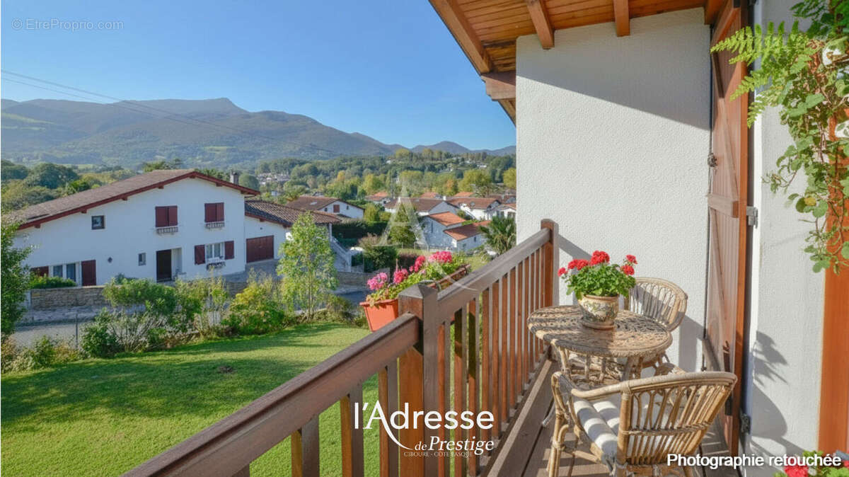 Maison néo-basque à Ascain - 4 chambres sur 3 niveaux, 2 T2 locatifs - photo 3
