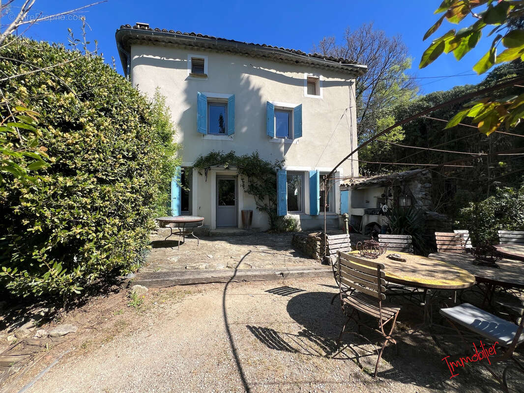 Maison à VAISON-LA-ROMAINE