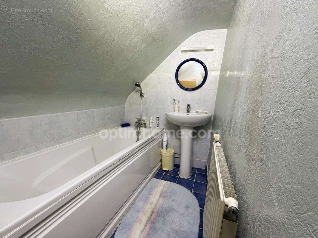 Maison normande de caractère de 121 m² avec 4 chambres, vie de plain-pied, Le Mesnil-Guillaume (14100), à moins de 10 minutes de - photo 17