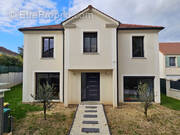 Maison à VILLECRESNES