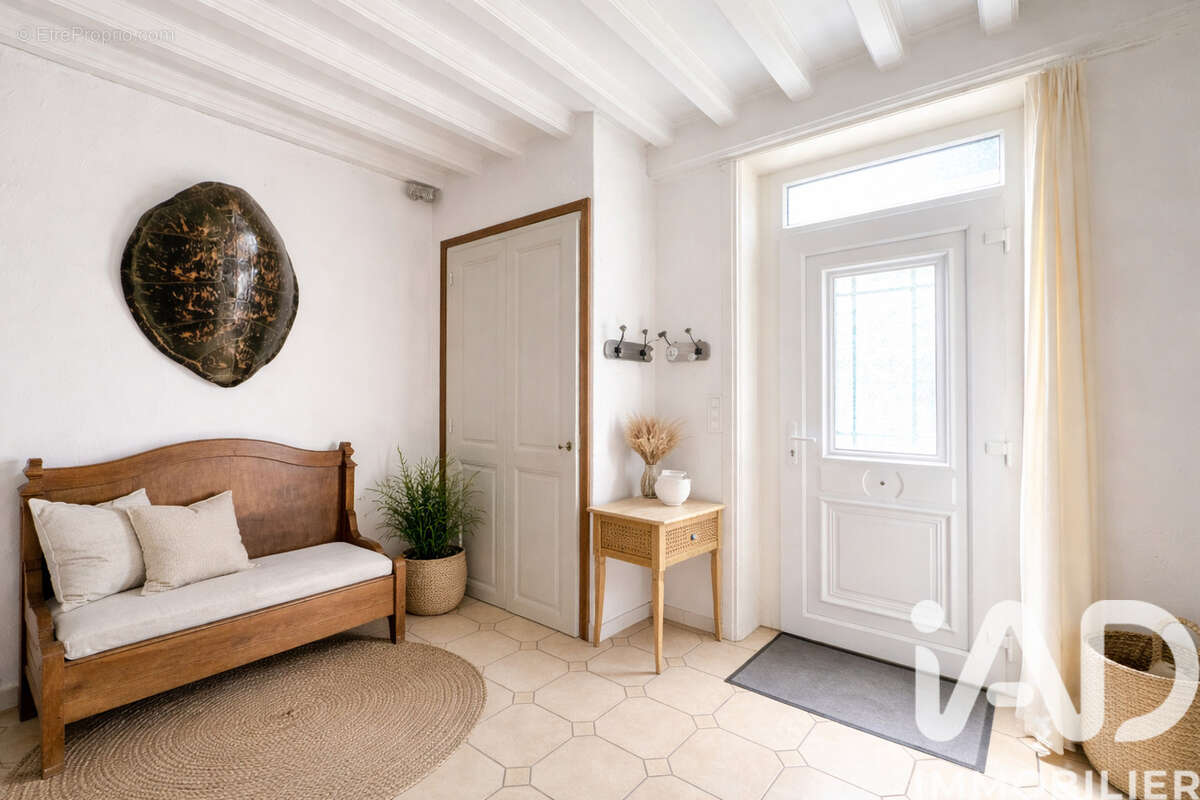 Photo 2 - Maison à SAINT-VICTOR-DE-CESSIEU