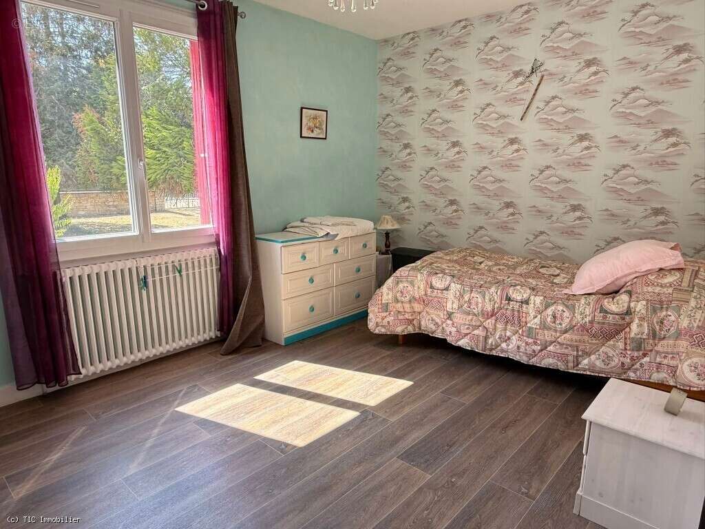 Exclusif : Grande Maison de Famille Dans le Village Médiéval de Verteuil-Sur-Charente - photo 16