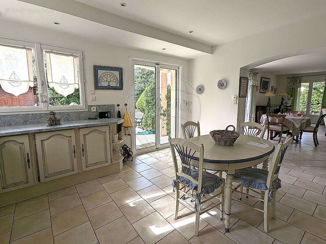Maison à LES MATHES