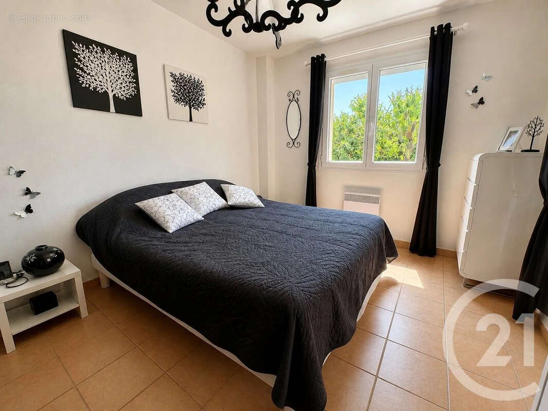 Maison à BORMES-LES-MIMOSAS