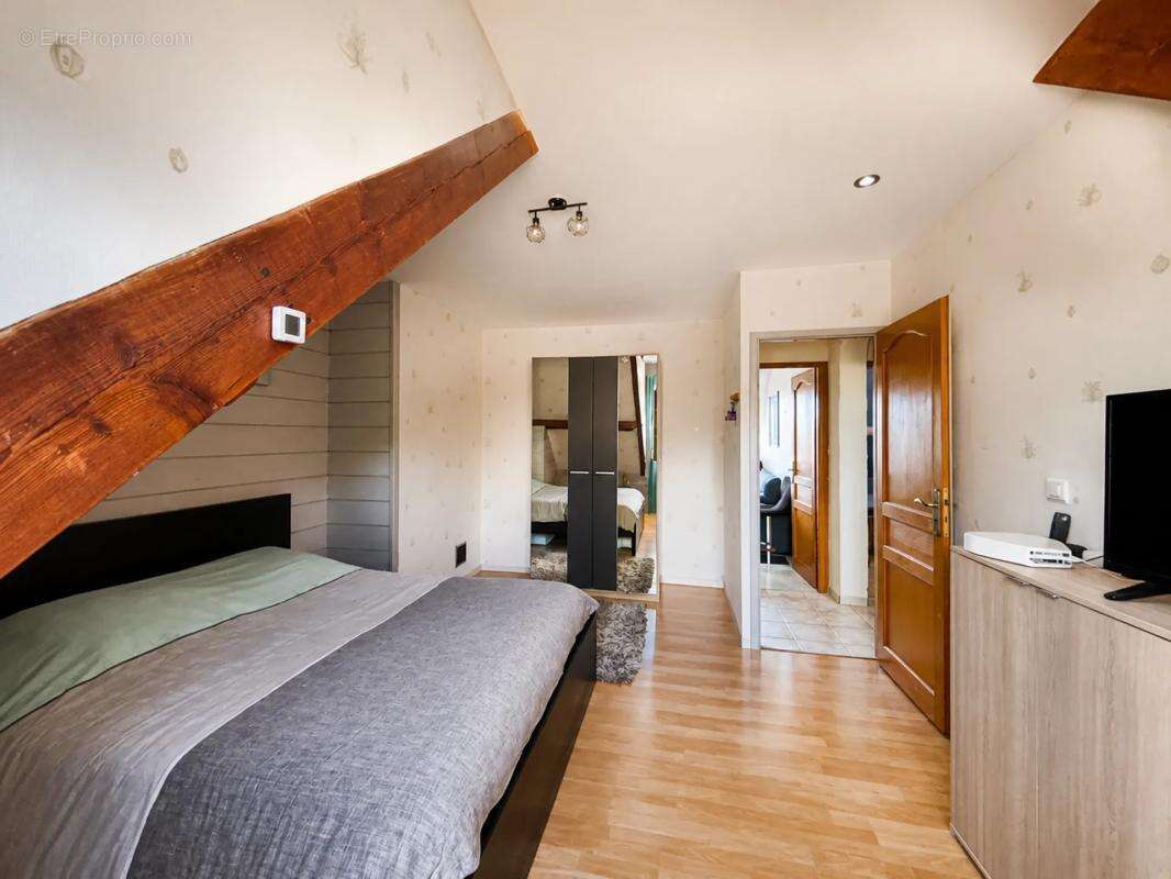 Maison de 196 m² à Saint-Martin-d'Ablois - photo 7