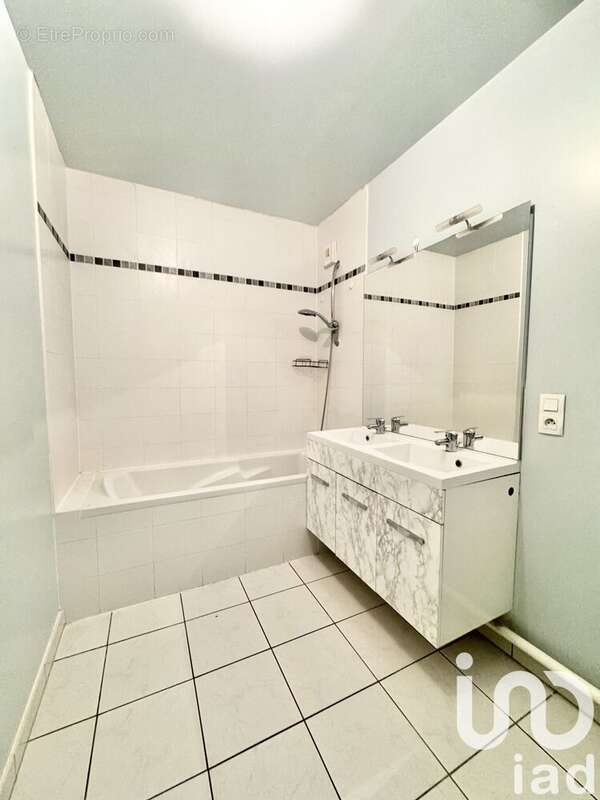 Photo 9 - Appartement à REIMS