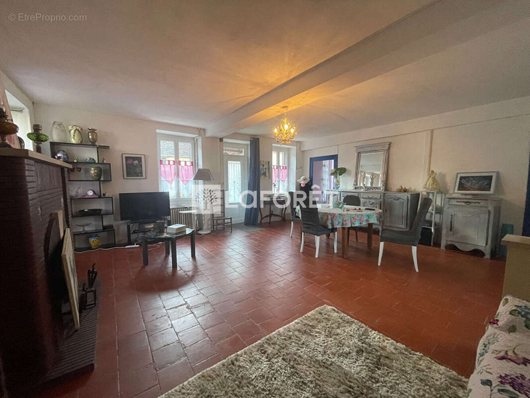 Maison à MORNAY-BERRY