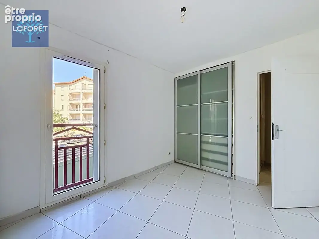 Appartement 3 pièces 70 m2 - Garage - Ascenseur - photo 8