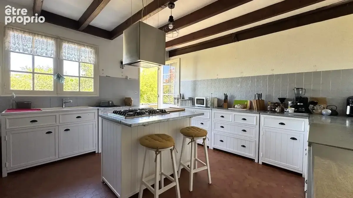 Maison 255 m² à Eygurande-Et-Gardedeuil  - photo 5