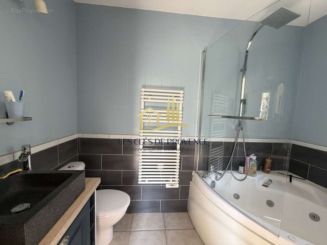 Maison à ROGNAC