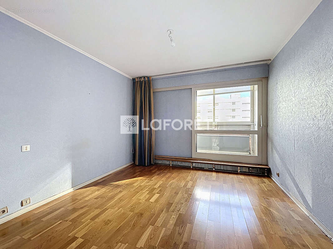 Appartement à RILLIEUX-LA-PAPE