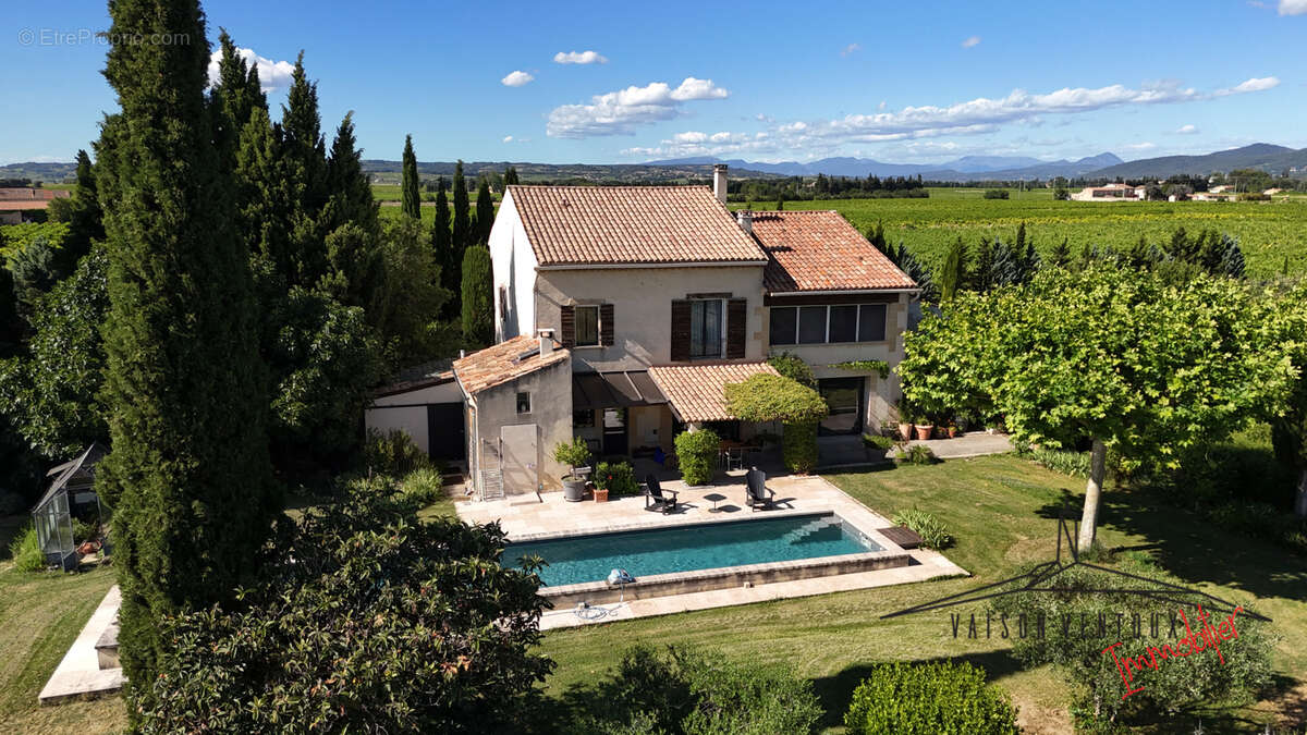 Maison à VIOLES