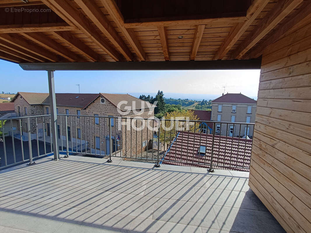 Appartement à BUSSIERES