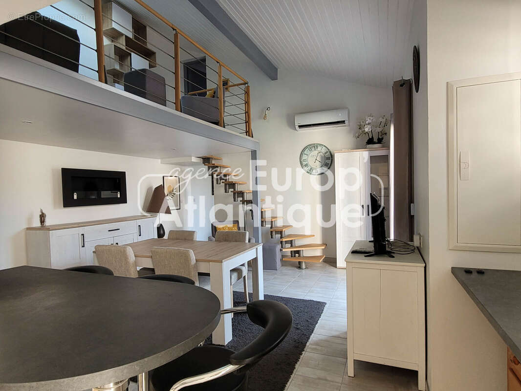 Maison à LES MATHES