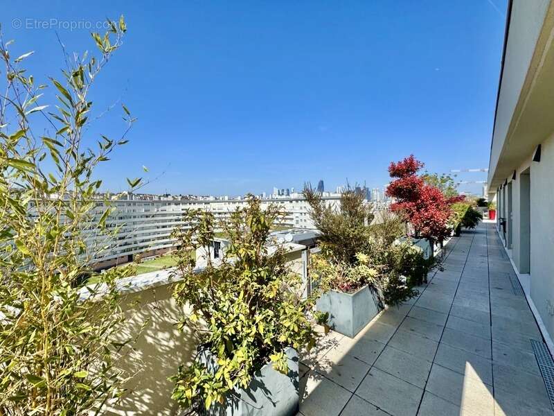 Appartement à SURESNES