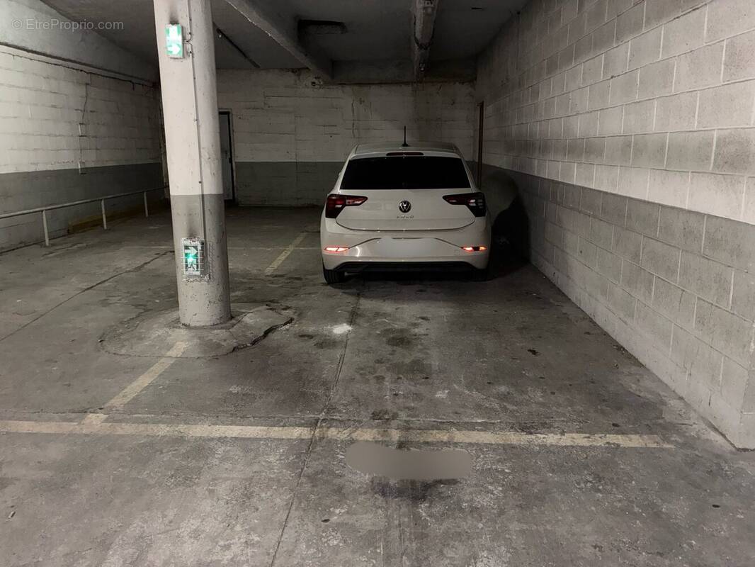 Parking à CHOISY-LE-ROI