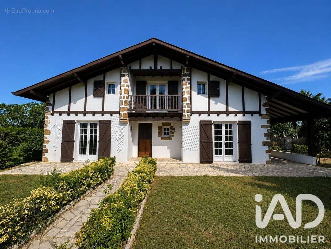 Maison 141 m² à Hasparren  - photo 2