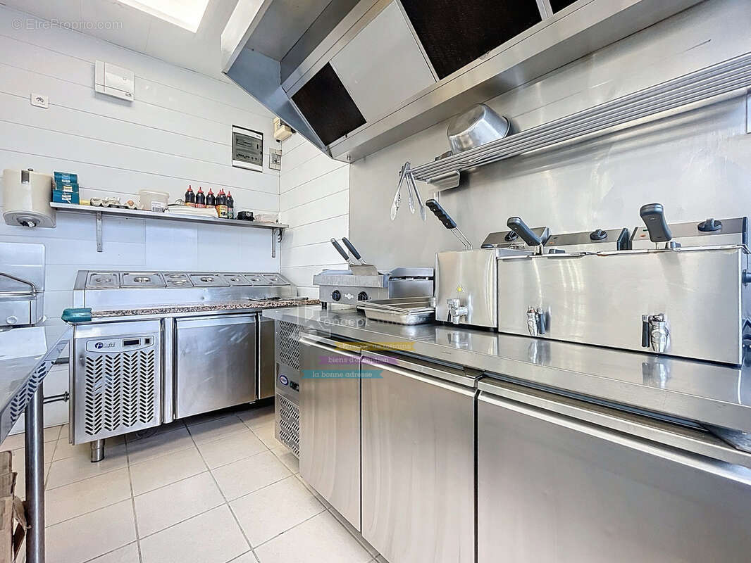 n°2 - Commerce à CLERMONT