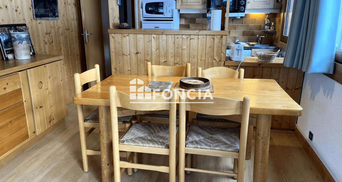 Appartement à LES ALLUES