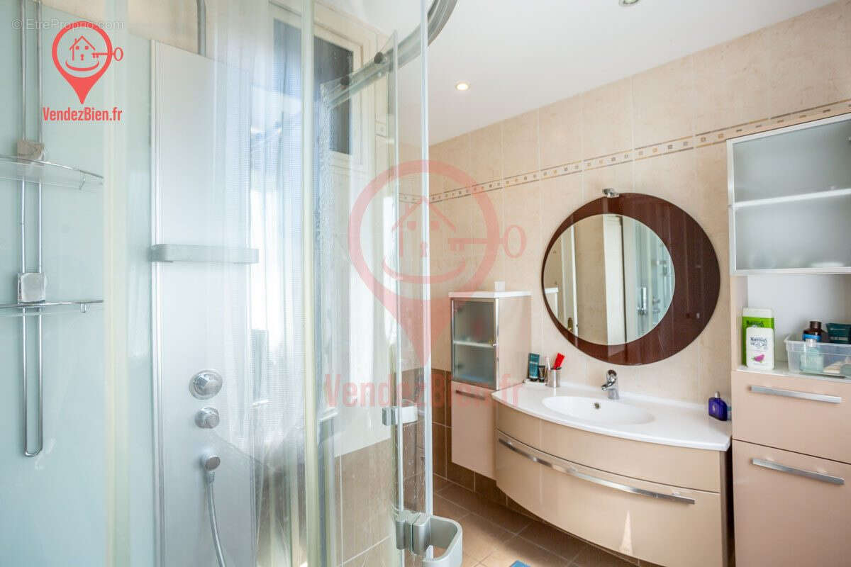 Maison à SAINT-DOULCHARD