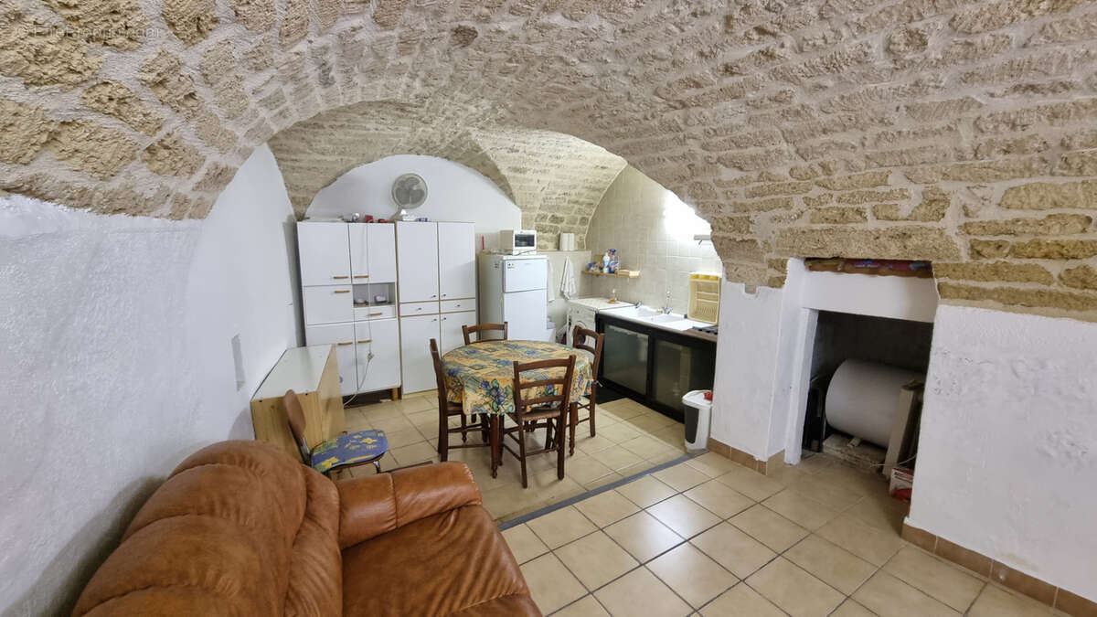 Maison à POUSSAN