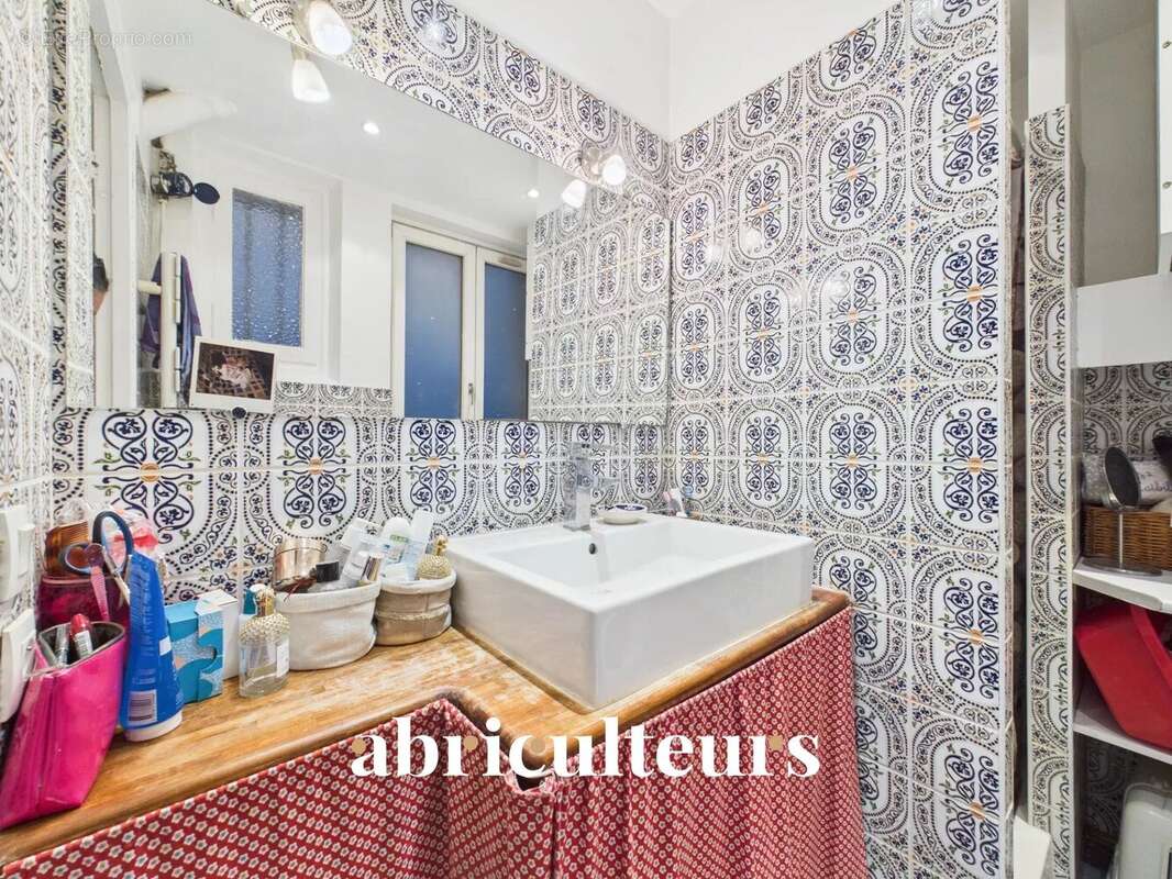 Appartement à PARIS-10E