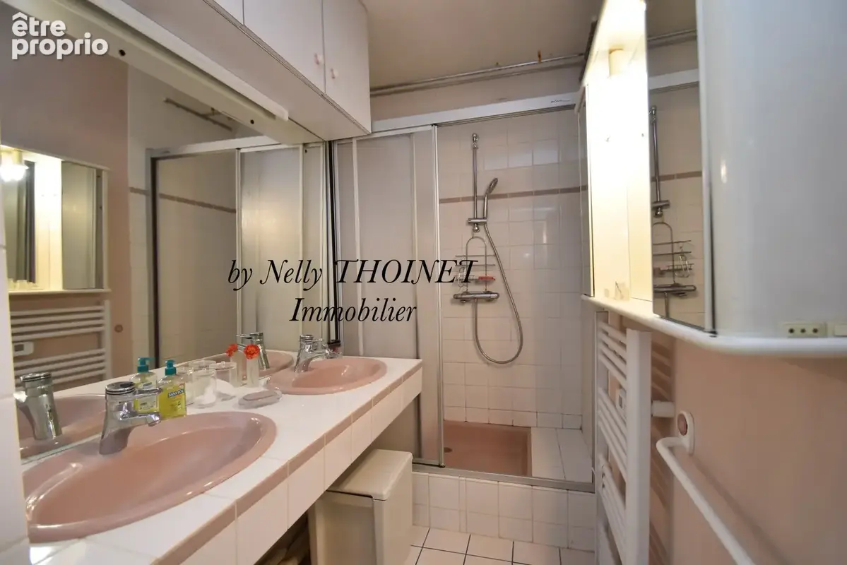 Dépt.63, CLERMONT-FERRAND, quartier Vallières, BEL APPARTEMENT, 1er étage, T4, 86 m2, cave, 2 stationnements - photo 10