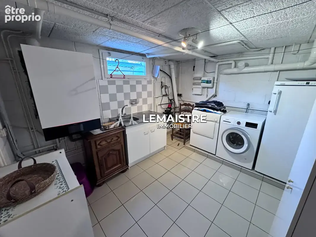 Maison à vendre - Goderville centre - 141 m² - 4 chambres - Vie de Plain-pied - Jardin - Sous-sol - photo 18