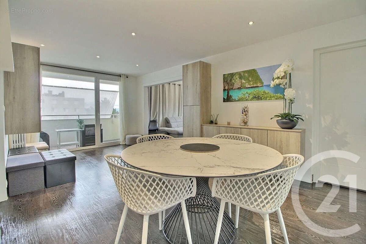 Appartement à EVIAN-LES-BAINS
