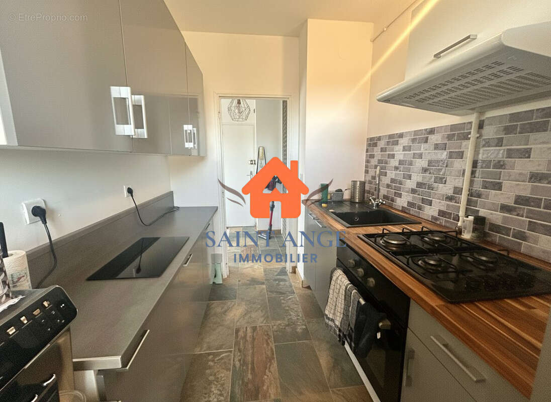 Appartement à HYERES