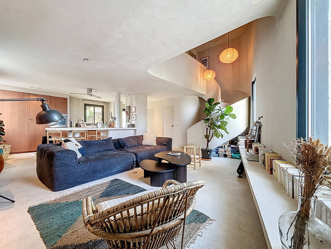 Appartement à MARSEILLE-7E