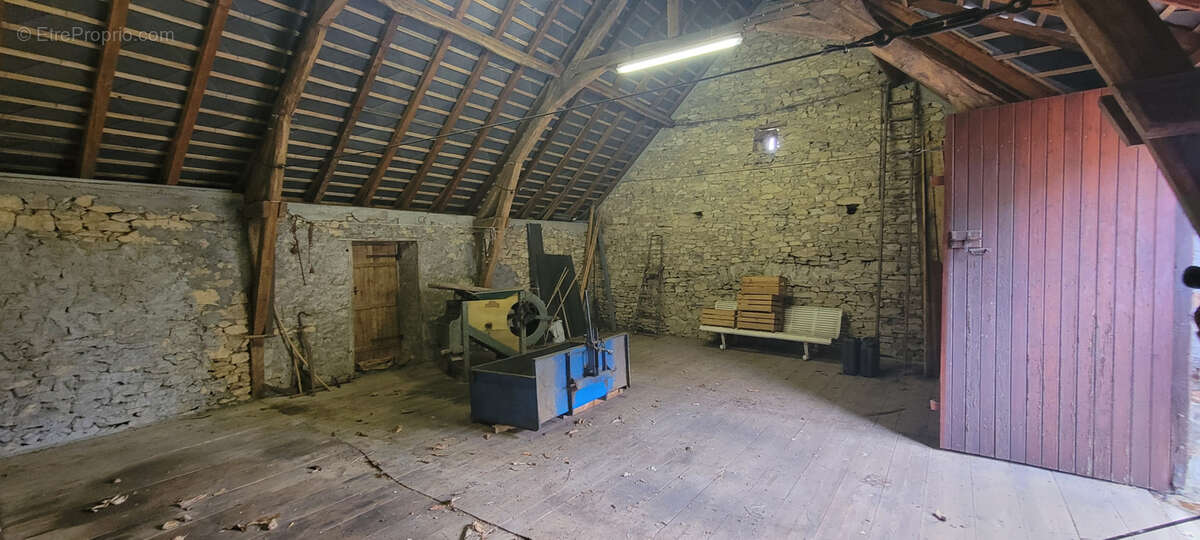 Maison à BEYNAT