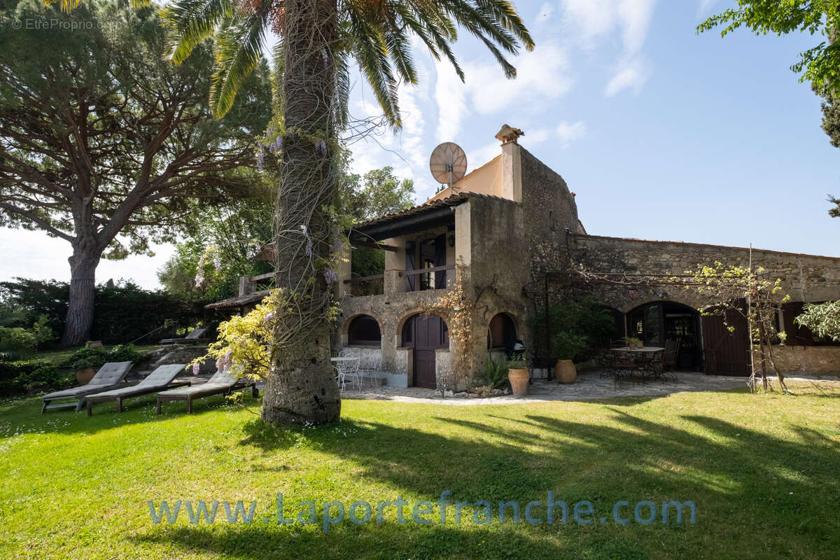 Maison à CAGNES-SUR-MER