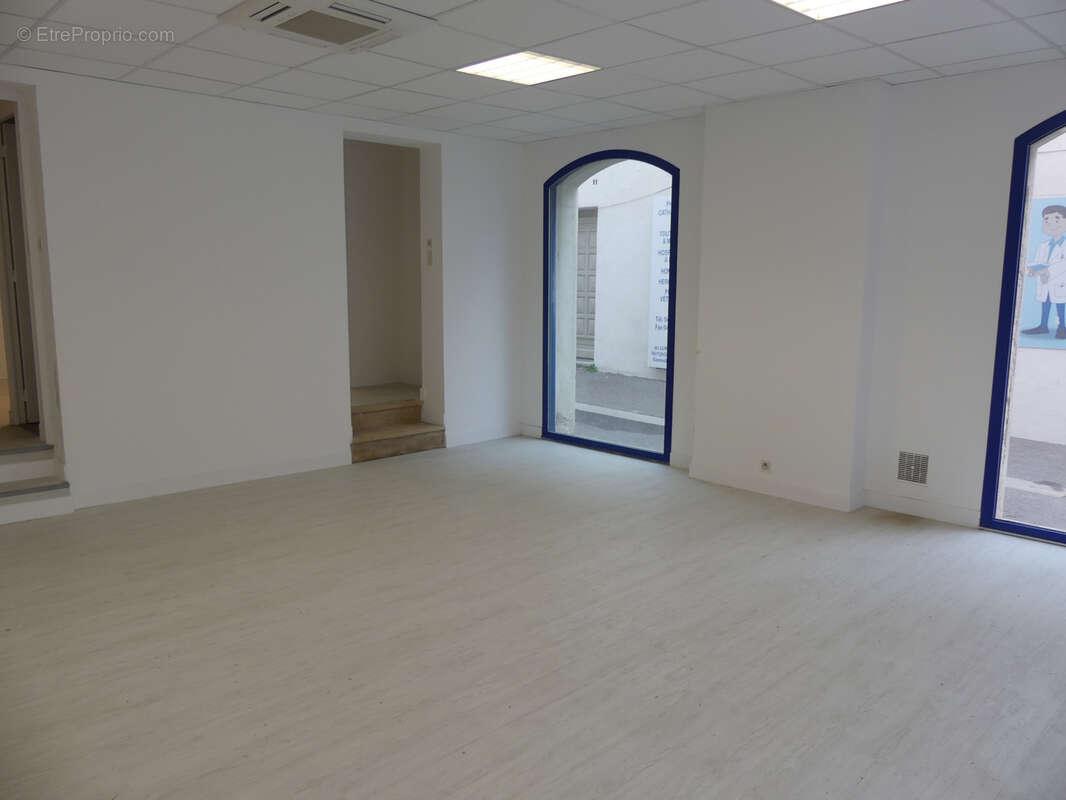 Appartement à FONTVIEILLE